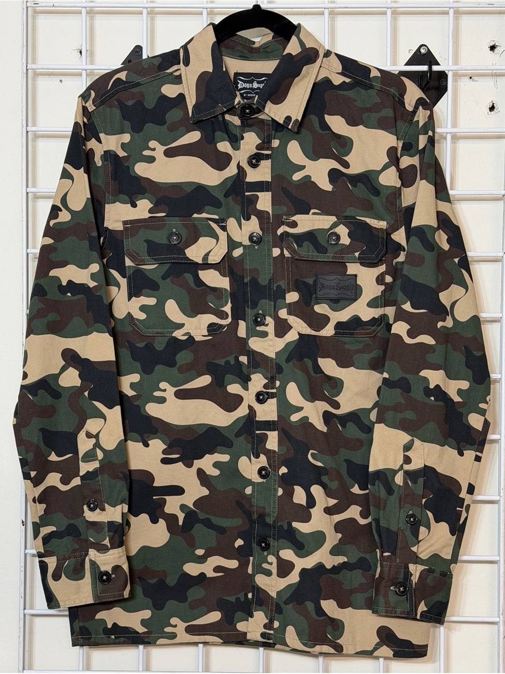 Dogg Supply By Snoop Dogg Button Down Shirt Men's S Olive Camo Camouflage XS/S